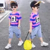 衣料品セット夏の男の子の服スーツストライプコットンTシャツジーンズパンツ2pcsセット幼児3 4 5 6 7 8 9 10 11 12年