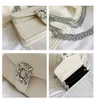 Chic Shoulder Bags Fashionabla Designer Handväskor Kvinnor Tygväska Ny stil Western Chain Crossbody Small Single Square 240311