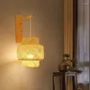 Lampada da parete Arte cinese in bambù Luci Decorazione corridoio Camera da letto retrò Sconce Lanterna in rattan Illuminazione interna