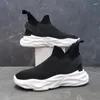 Casual Buty Summer Sports Sports Męs 2024 Oddychane dzianinowe skarpetki dla męskich mody Mode Street's