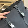 Borsa da viaggio di design da uomo Borsa da viaggio portatile con borse a tracolla da donna in nylon da uomo Borse di marca Borse di lusso alla moda Squisite