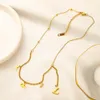 Marca de luxo designer pingentes colares aço inoxidável carta gargantilha pingente colar corrente 18k banhado a ouro acessórios jóias