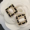 InLay Crystal litera Studs Women Designer Kolczyki marka biżuteria 925 srebrna platowana kolczyka perłowa zapoczątkowa moda na przyjęcie weselne Prezenty akcesoria