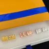 Designer Letterörhängen Letter Stud Gold Silver Plated rostfritt stål Lyxvarumärke Kvinnor Bröllopsfest smycken tillbehör gåva grossist med låda hög kvalitet