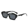 Gafas de sol únicas cuadradas irregulares para mujer, gafas de sol de doble Color, diseño de marca Retro, remaches de tendencia, gafas de sol con gradiente UV400