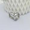 Anneaux de mariage Bague de couple en tungstène blanc en alliage dur avec dessus rond avec finition polie Bijoux pour femmes Multi largeur 6 mm 8 mm Ajustement à la mode et confortable Q240315