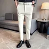 Garnitury męskie Wysokiej jakości garnitury biznesowe Pole Mężczyźni Solidny kolor Casual Office Social Dress Slim Fit Mundur Wedding Spodni Pasek prezentowy