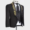 Мужские костюмы, итальянский для мужчин, золотой с вышивкой, шаль с лацканами, приталенный свадебный смокинг жениха, костюм из 3 предметов (куртка, жилет, брюки) 2024