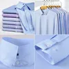 Rozciągają koszule męskie małże koszule z długimi rękawami Wysokiej jakości mężczyźni Slim Fit Social Business Blouse Striped Shirt 240312