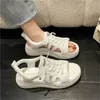 Sandaler strappy glider inte kvinnans sandal varumärke basketskor tjej flip flops sneakers sport sapateni trending produkter