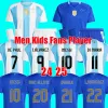 24 25 Argentina Soccer JerseysファンプレーヤーバージョンMessis Mac Allister Dybala dybala dybala Maria Martinez de Paul Maradona Men and Women Shirt Children Children