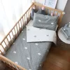 Zestaw pościeli dla niemowląt Borns Crib Zestaw Cotton Duver Cover Mattress z blachy poduszki dla chłopca 3pcs Cot No Filler 240304