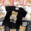 Kids Fashion Tshirts وصول جديد T قمصان قصيرة الأكمام Tees Tops Boys Girls Kids Kids Legual Letter Printed with Bear Pattern Thirts pullover dhgate