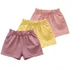 Pantaloncini da bambina Pantaloncini corti in cotone per bambini Pantaloni estivi per bambini in tinta unita Pantaloni sportivi da spiaggia in stile coreano per bambini Abbigliamento 240305