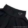 Męskie koszulki projektanta modna marka 24fw Nowe logo trójkąta wszechstronne proste swobodne luźne pary koszulka Lxio