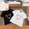 Popüler Erkek T-Shirt Gökkuşağı Desen Baskı Tshirt Boyut 100-160 cm Tasarımcı Çocuk Giysileri Yüksek Kaliteli Kızlar Kısa Kollu Tees 24MAR