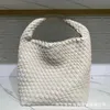 Designer Bottegs Arco Tote Venetas Bag Handmade woven bag for autumn and winter 2024 new portable bucket women with large capacity fashionable versatile crossbody c