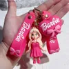 Keychains Lanyards Kawaii Barbie Keychain smycken Tillbehör Anime Cartoon 3D Doll Pendant Key Chains Barbie Keyrings For Women Accessories Girls Y240316