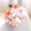 Babyschoenen met korting Led-schoenen voor kinderen Hoge kwaliteit Jongens Zachte sport Hardlopen Uitstekende eerste voetganger Baby 240315