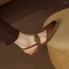 Casual schoenen vrouw zomer sandalen met gesp gesloten teen sandalias dame elegante koeienhuid dames dagelijks schoeisel retro op platte hak