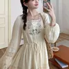 Vestidos casuais vintage mori gril estilo manga longa vestido bege para mulheres rendas pescoço quadrado flor bordado cintura alta estética