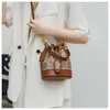 Bolsas elegantes dos principais designers Bolsa balde para mulheres Novas mulheres na moda e na moda impressas crossbody de alta qualidade ombro versátil