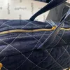 Womens Denim Travel Maxi XXL Airport Tote Bags Gold Metal Hardware Matelasse Chain Crossbody Bowling Shoulder Blue Handbags Large Capacity Luggage 42X28CM
