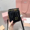 2024 Yüksek Kaliteli Dolaşım Tasarımcı Çanta Pochette Shouder Bag Matelasse Arcadie Pileli Tote Çanta Sac Luxe Crossbody Tutam Çanta Küçük Ruj Çanta