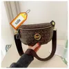 Shop Online Exit Popular Bag Womens Printed High Quality Single Shoulder Crossbody 2024 New Old Flower Chest