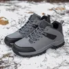 Sapatos de fitness outono e inverno masculino casual confortável versátil moda superfície couro tênis caminhadas ao ar livre