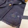 カシミア2024新しいデザイナースカーフピュアハンドメイド織りゴールドスレッドブリリアントとクリスタルライトウォームショールボックスクリスマスギフト