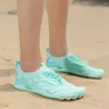 Sandały Wodoodporne buty damskie na płaskich obcasach Summer Kaptery Kobiety Sneakers Lady Sandtal Sports Z powodu przyludnienia zestawu