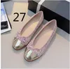 Brand-Name Pumps Talons Cap Boes de chaussures Ballerinas Sandales Famous Designer Femmes Bloc Chunky Heel Pearl Mandis Slingbacks Ballet confortable Flats beige Black Shoe