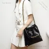 designer bag tote bag New Fashion Lingge Chain Bag Foreign Trend Bin bag Bucket Bag Large Capacity Shoulder Bag 75% Cheap Outlet wholesale