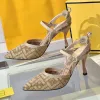 Designerskie sandały sztyletowe letnie modne buty damskie spożyty palce śliczne bok trend płócienne buty biurowe