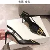 2022 New V-button Sandals for Women with a Design Sense of Small Group Temperament Celebrity Cut Mens Thin Autumn Pointed High Heels