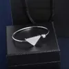 2024 TT Diamond Złota Srebrna Bransoletka Bransoletka Women Trójkąt Alloy Brak cienkiej stali nierdzewnej bransoletki