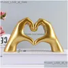 Oggetti decorativi Figurine Stile nordico Gesto del cuore Scpture Resina Dito d'amore Matrimonio Casa Soggiorno Ornamenti da scrivania Q230823 Dh2Gb