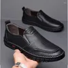 Casual Shoes Modna moda wulkanizowana Business Classic Solid Kolor Niski top Miękki Wygodny oddychający platforma Sapatos de Hombre