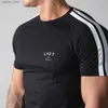 Herr t-shirts svart fitness t-shirt herrar som kör sport tight montering skjorta kort ärm av bomull t-shirt sommarmens fitness träning kostym q240316