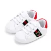 2024KIDS Buty Designer Dasual Bee Sneakers Toddler Baby Buty Dzieci Młodzieżowe Baby Boys Dziewczyny Dziecięce Czarne białe różowe luksusowe trampki marki 0-12 cm RR6