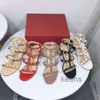 Sandales à clous en cuir pour femmes, chaussures à clips en forme de T, chaussures d'été à rivets à talons hauts, chaussures à talons hauts de fête à la mode et sexy pour femmes