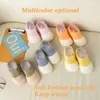 Primeiros caminhantes meias sapatos de bebê combinados cor bonito sapatos de bebê para meninos bonecas com solas macias sapatos de chão de bebê bebe meninas sapatos 240315