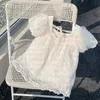 Kläderuppsättningar 2022 Nya sommarflickor Kläduppsättningar Söt prinsessan Lace Top +Denim Shorts Childrens Babykläder Passar Girls Fashion Dräkt