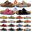 Gratis frakt sandaler Boston Clogs Slogs Designer Slippers Birks Shoes Mules Designer CLOG Sliders Mens Womens Pantoufles Sandles Slides Sandales Sandalias