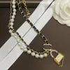 Edelstahl Markenhalskette Diamant Buchstaben Anhänger Designer Halsketten Perlenketten Halsband Schmuck Männer Frauen Urlaub Party Geschenke