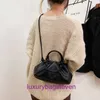 Factory Outlet Gros Bottgss Ventss Pouch Sacs fourre-tout à vendre Sac de nuage plié 2024 Nouvelle mode de haute qualité de poche une épaule avec un vrai logo