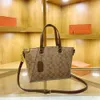 Borse alla moda dei migliori designer Tote alla moda con fiori antichi Borsa speciale primaverile Nuovo regalo di grande capacità Ottimo palmare da donna