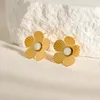 Studörhängen Wild Free Vintage Flower rostfritt stål för kvinnor Vit skalmetallband 18K Guldpläterade smycken