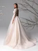 Vestidos de novia simples Apliques florales en 3D Vestidos de novia de encaje Arco Una línea Vestidos de novia Cuello redondo Tren de barrido Por encargo Tallas grandes